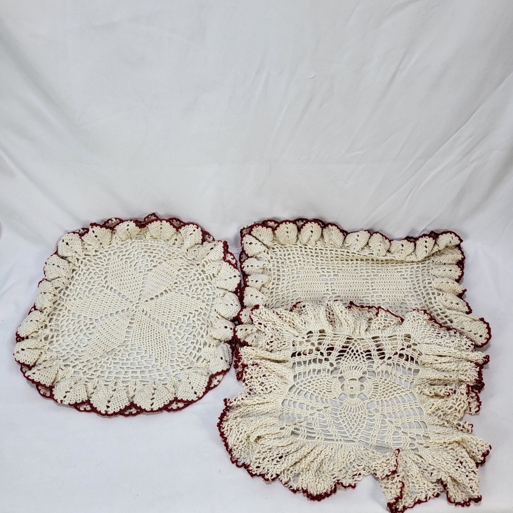 Vintage Handmade Crochet Doily Set 3pc Cream Burgundy Red Scalloped Lace Trim